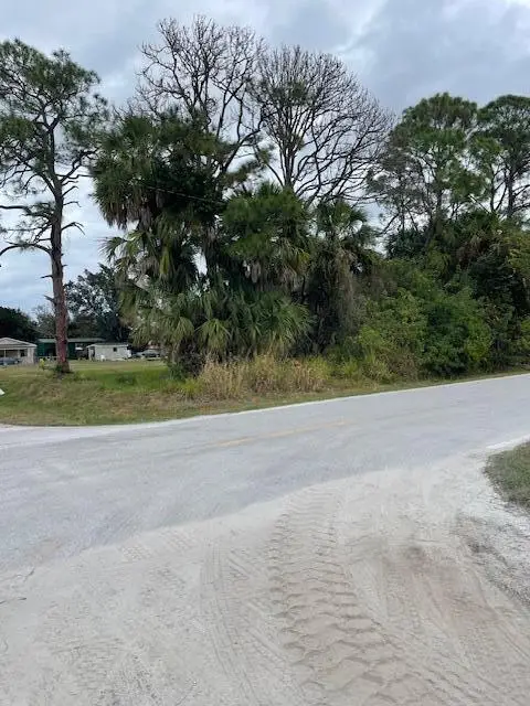 Xxx N 45th Street, Fort Pierce, FL 34946