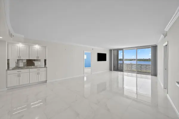 2760 S Ocean Boulevard #517, Palm Beach, FL 33480