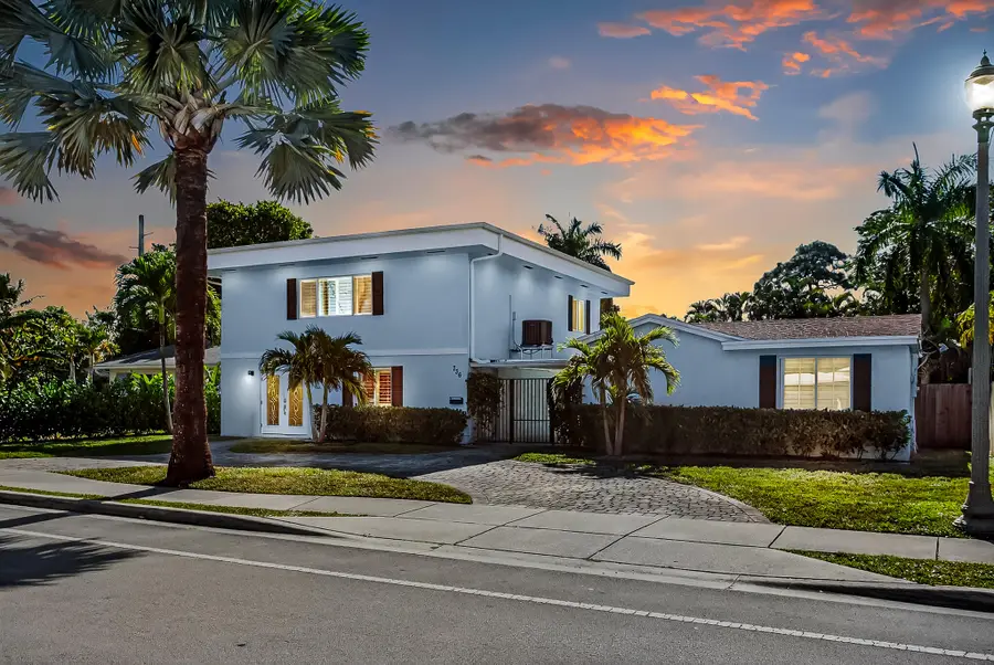 736 NE 34th Court, Oakland Park, FL 33334 - #3
