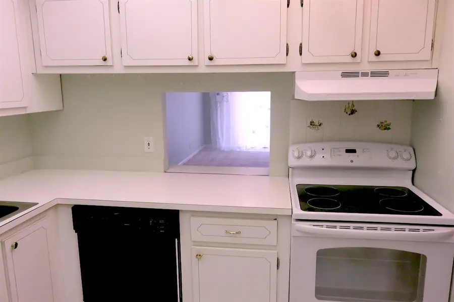 470 Executive Center Drive #2k, West Palm Beach, FL 33401 - #3