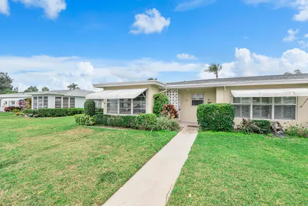 212 High Point Terrace W #A, Delray Beach, FL 33445