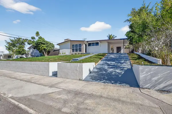 1426 Hillcrest Dr Drive, ,, FL 33461