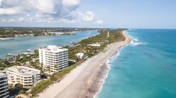 19950 S Beach Rd Road #4, Tequesta, FL 33469