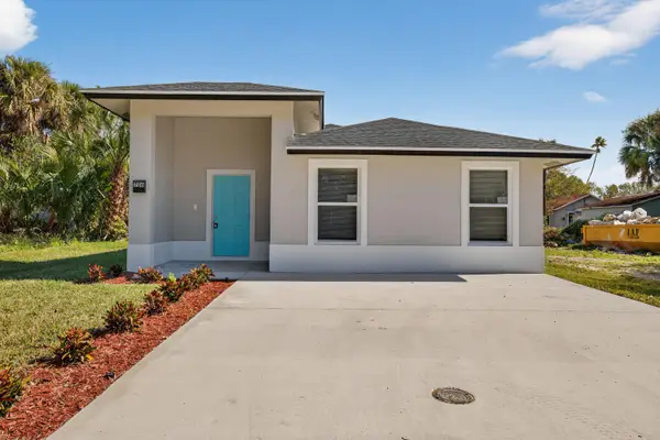 706 Dundas Court, Fort Pierce, FL 34950
