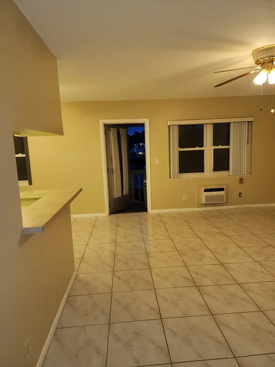 239 Coventry J, West Palm Beach, FL 33417 - #2