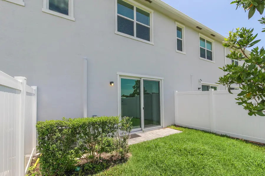 640 SE Lake Falls Street, Port Saint Lucie, FL 34984 - #3