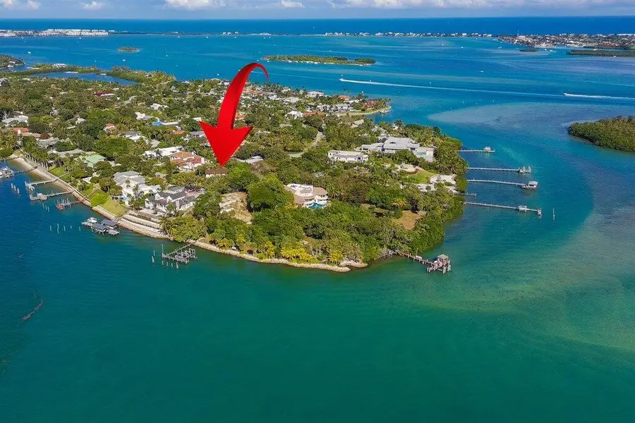 37 E High Point Road, Sewalls Point, FL 34996 - #3