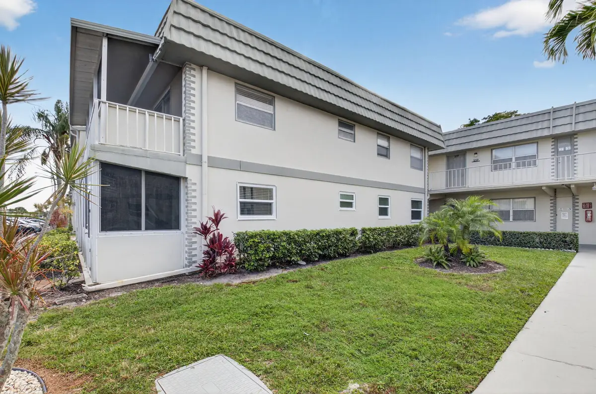 212 Monaco Way E, Delray Beach, FL 33446 - #1