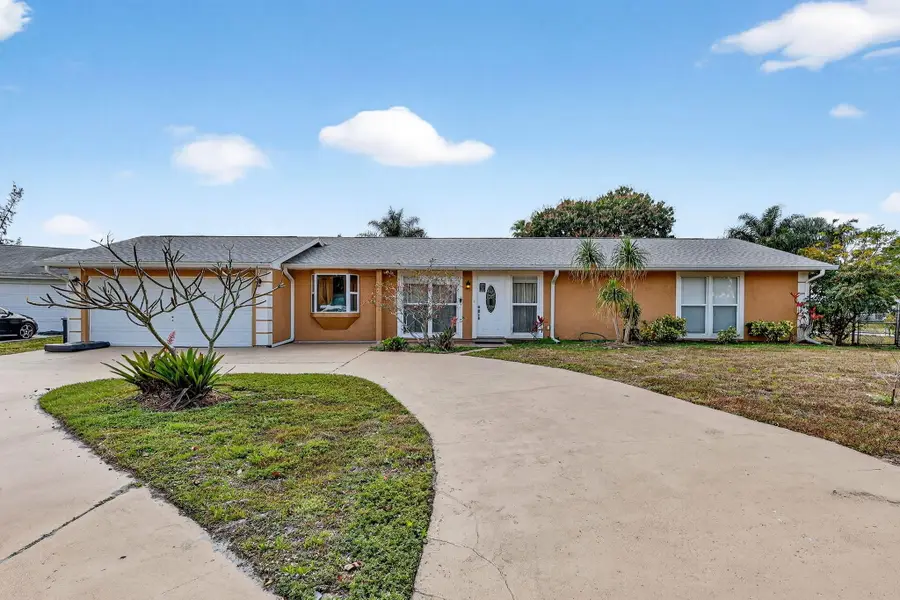 331 NE Camelot Drive, Port Saint Lucie, FL 34983 - #2