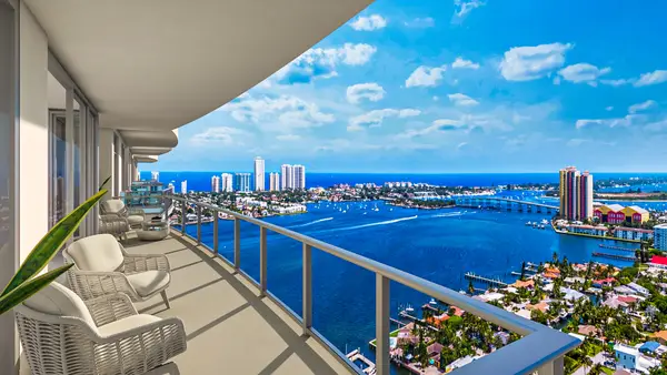 220 Lake Shore Drive #915, Lake Park, FL 33403