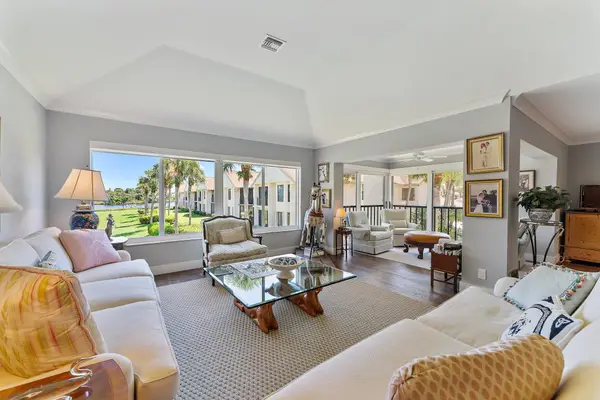 19101 SE Sea Turtle Court #202, Jupiter, FL 33469