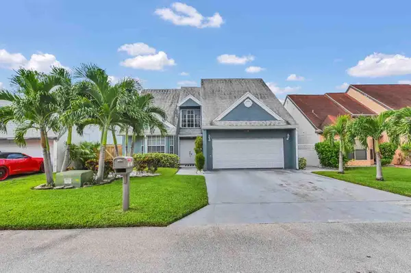5120 Foxhall Drive S, West Palm Beach, FL 33417