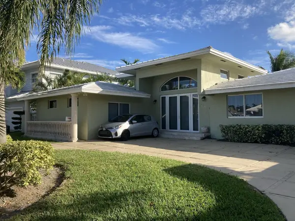 2740 NE 10th Street, Pompano Beach, FL 33062