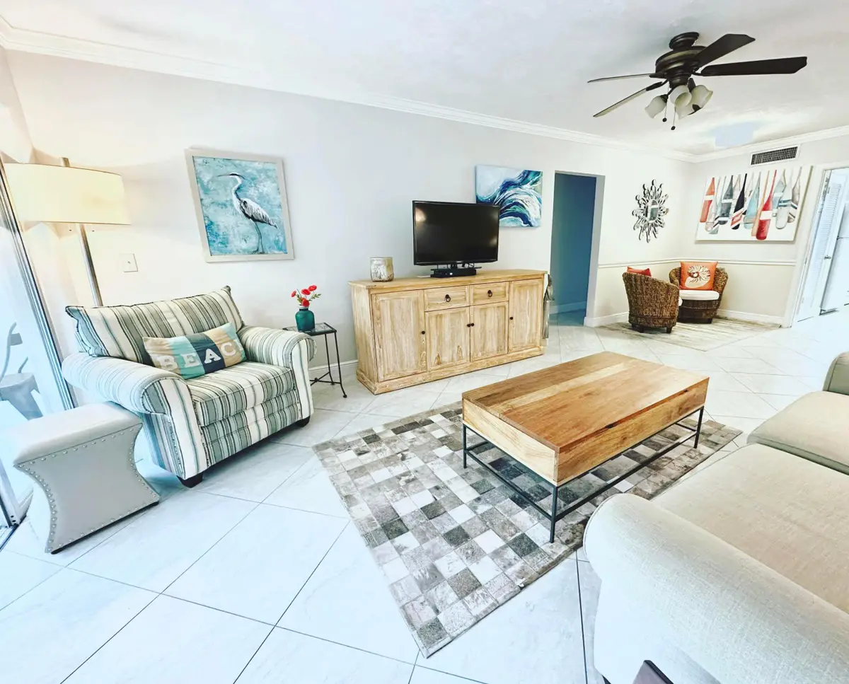 6 Garden Street #204, Tequesta, FL 33469 - #1