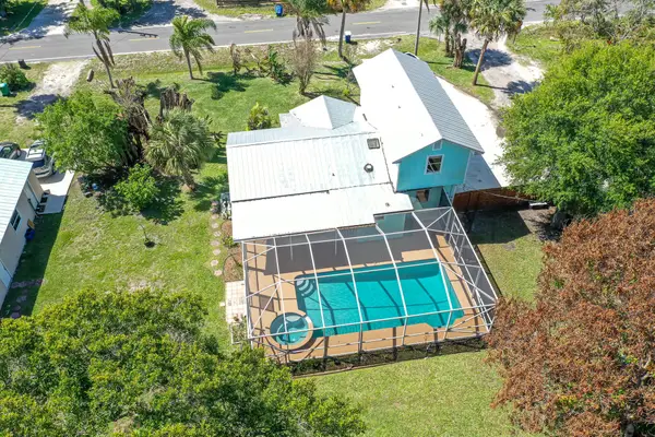 520 Tumblin Kling Road, Fort Pierce, FL 34982