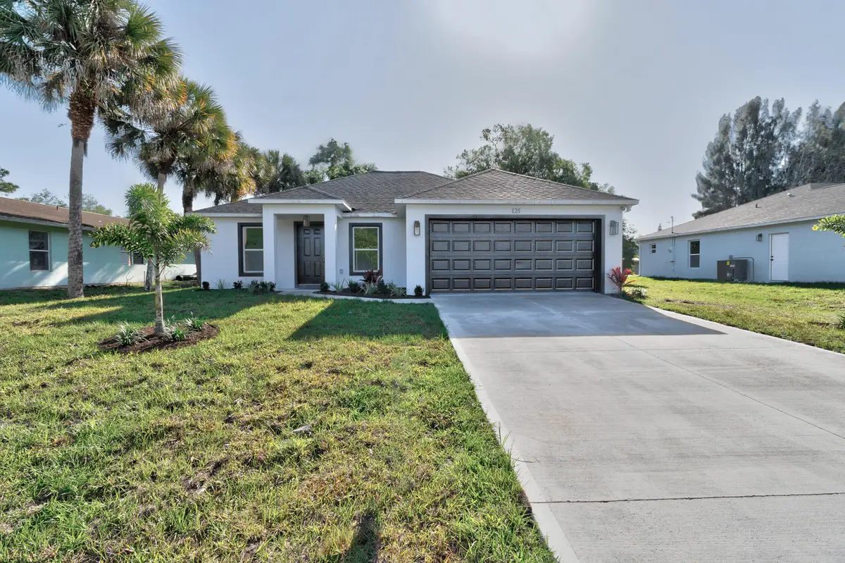 50 S Willow Street, Fellsmere, FL 32948 - #1