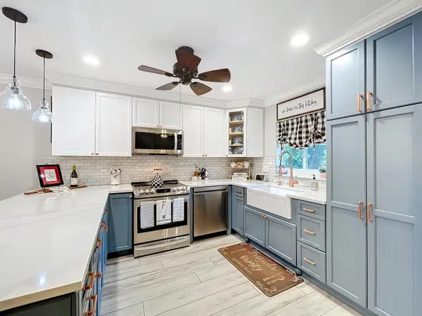 3060 Holiday Springs Boulevard #312, Margate, FL 33065