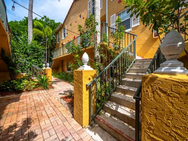 1020 Lake Shore Drive #202, Lake Park, FL 33403