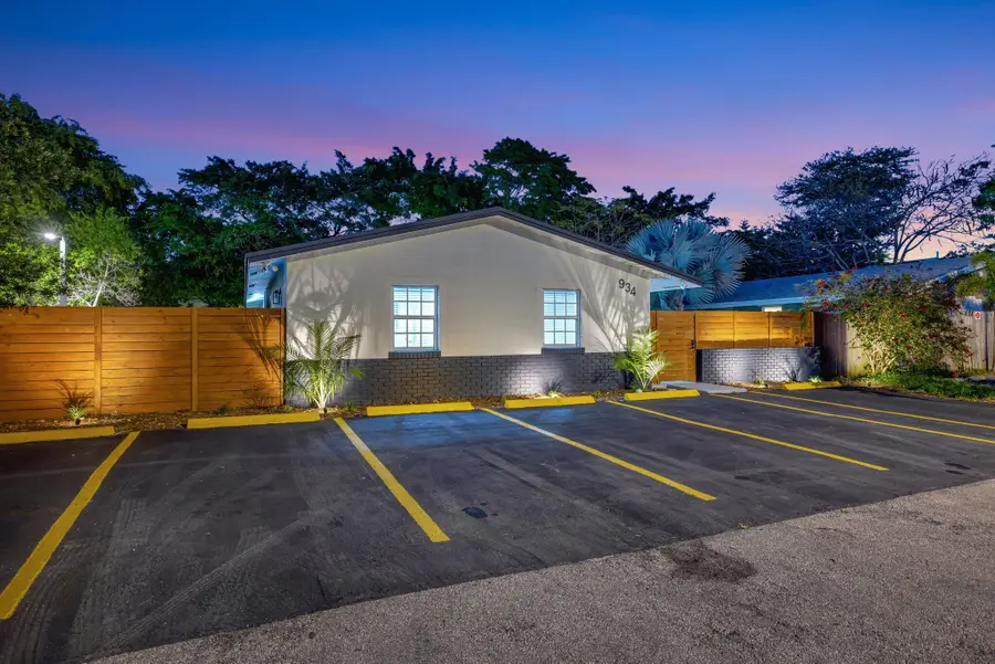 934 NW 4th Avenue #1-4, Fort Lauderdale, FL 33311 - #3