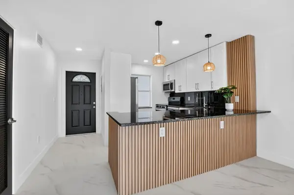 9780 Marina Boulevard #425, Boca Raton, FL 33428