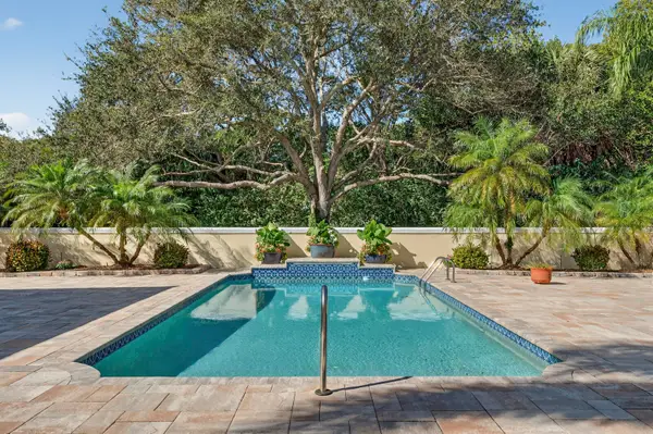 104 Hidden Oak Lane, Indian River Shores, FL 32963