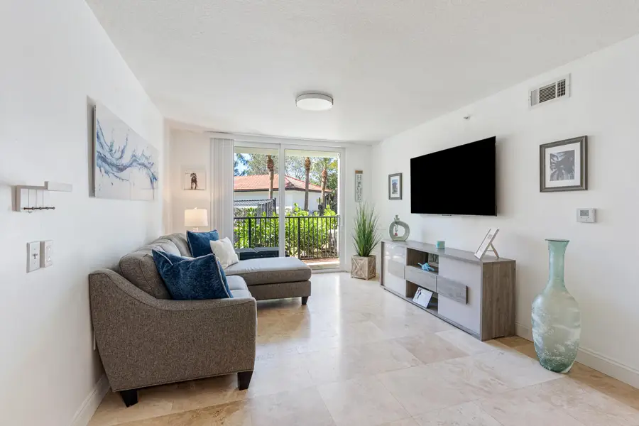 1205 Villa Circle #1205, Boynton Beach, FL 33435 - #3