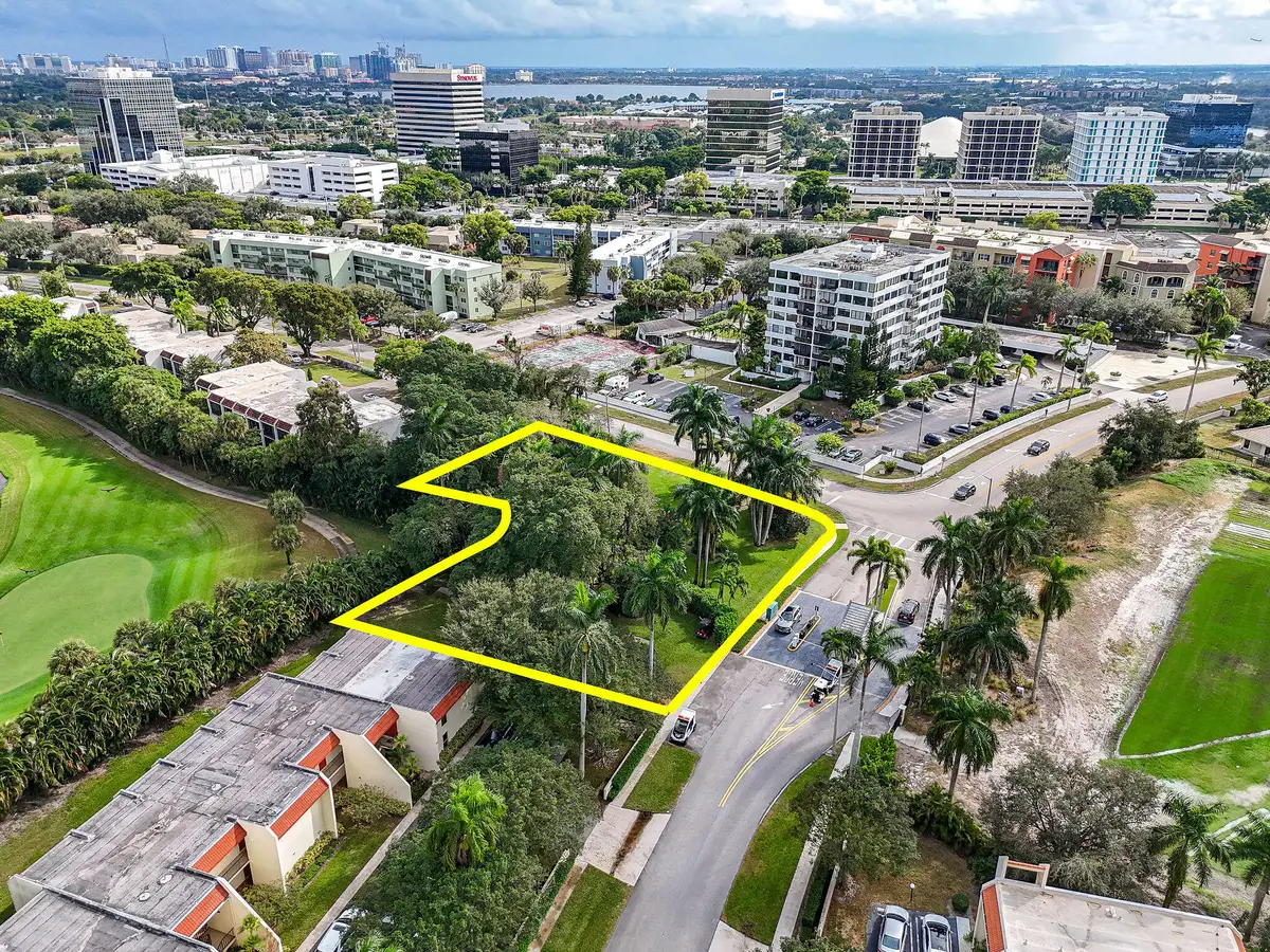 1617 Embassy Drive, West Palm Beach, FL 33401 - #1