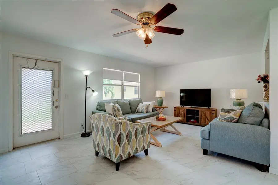 222 Saxony E #222, Delray Beach, FL 33446 - #3