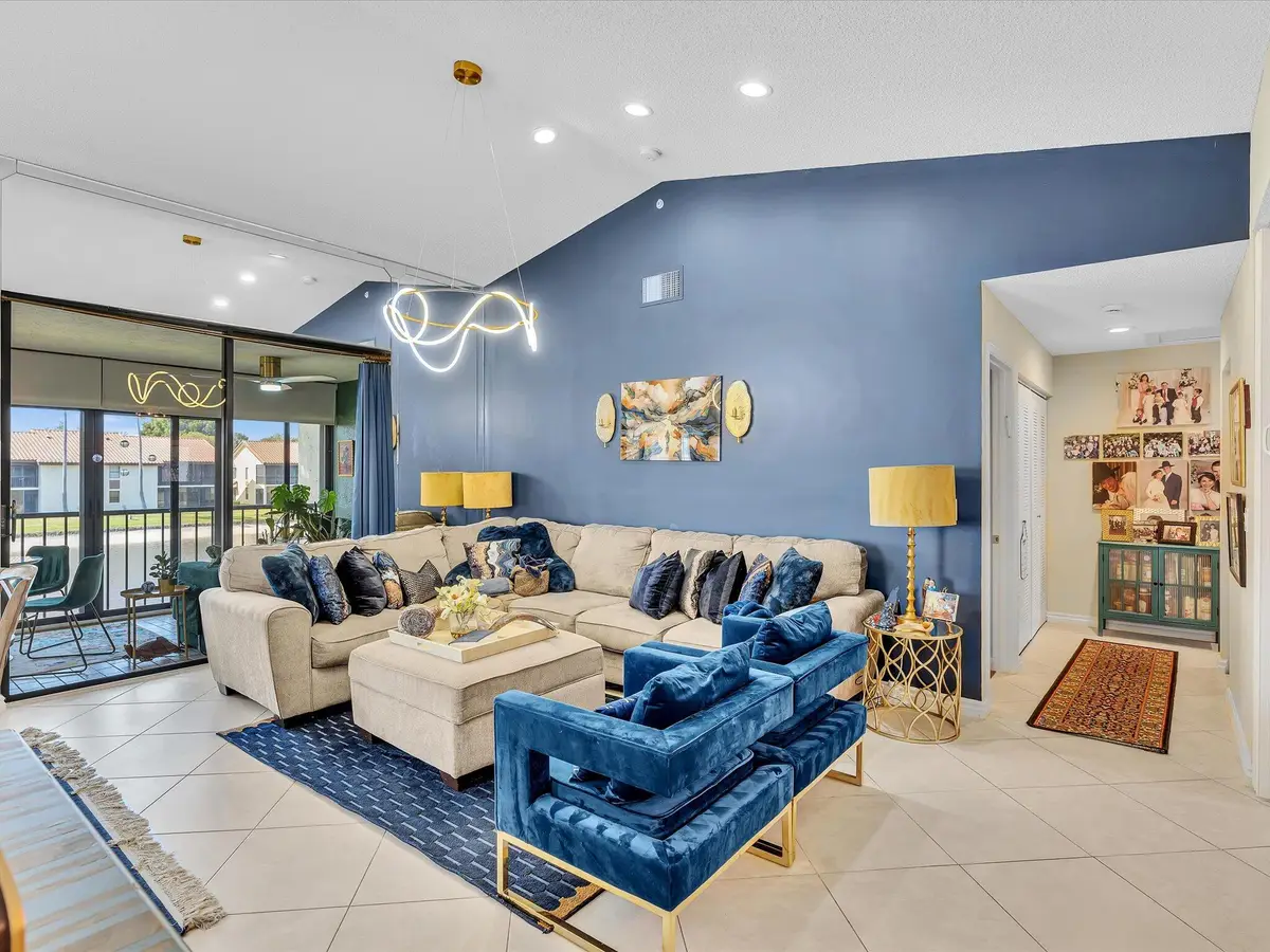 10215 N Circle Lake Drive #201, Boynton Beach, FL 33437 - #1
