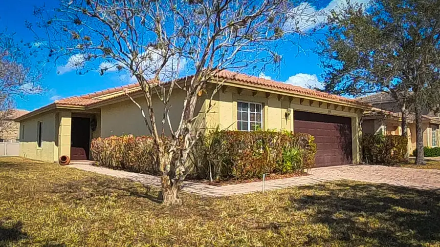 2142 SW Newport Isles Boulevard, Port Saint Lucie, FL 34953 - #3