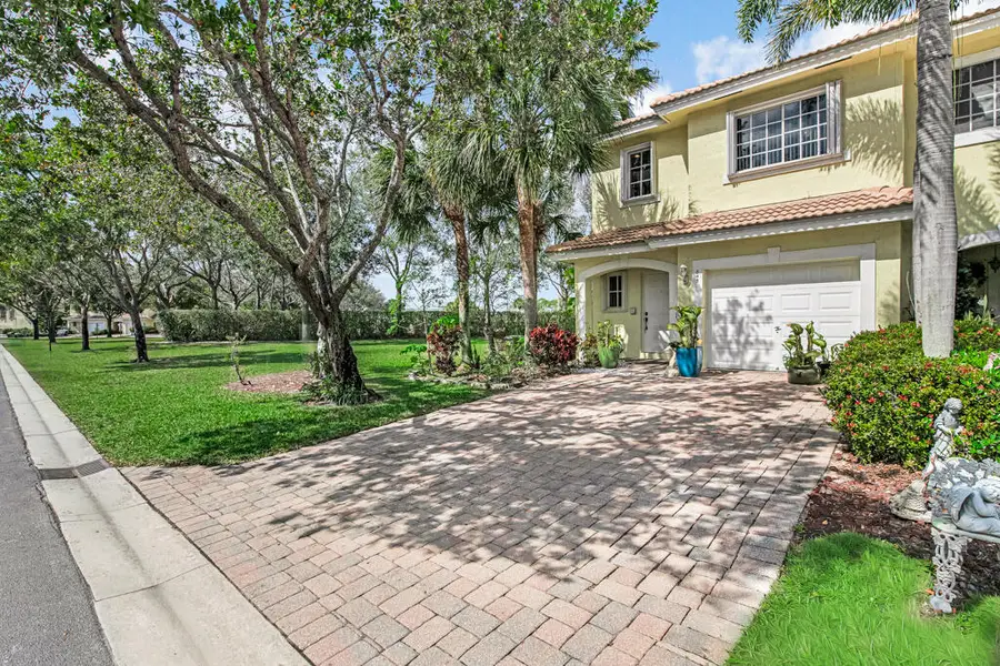 845 Imperial Lake Road, West Palm Beach, FL 33413 - #2