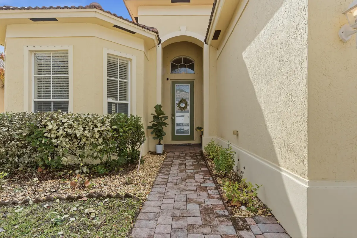 6117 Spring Lake Terrace, Fort Pierce, FL 34951 - #1
