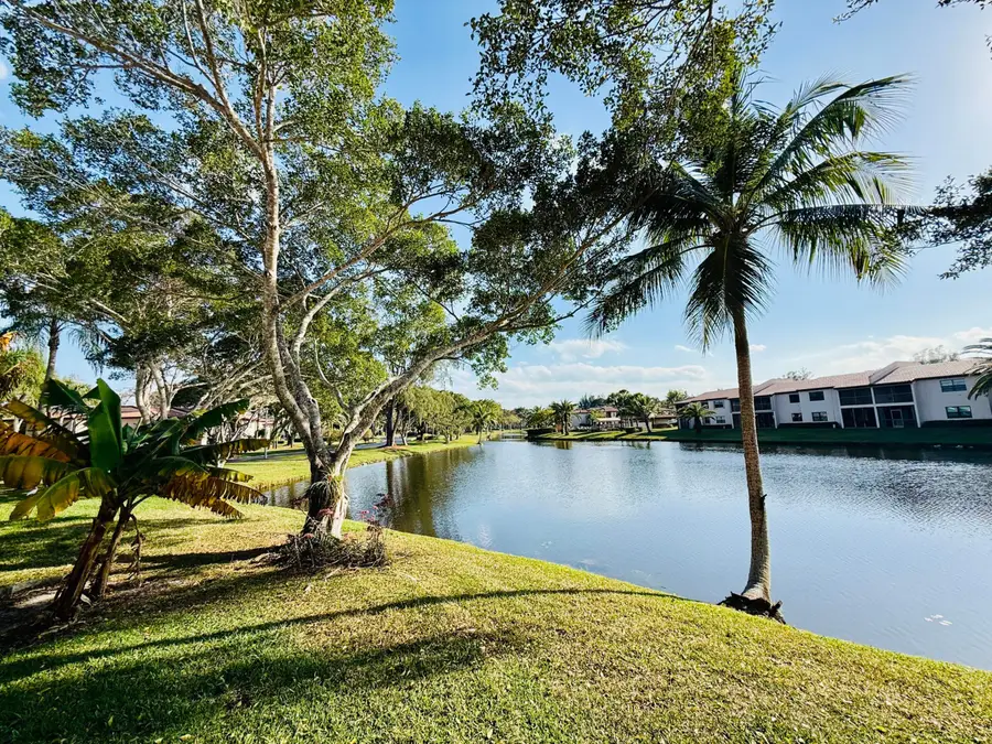 9261 Vista Del Lago #E, Boca Raton, FL 33428 - #2