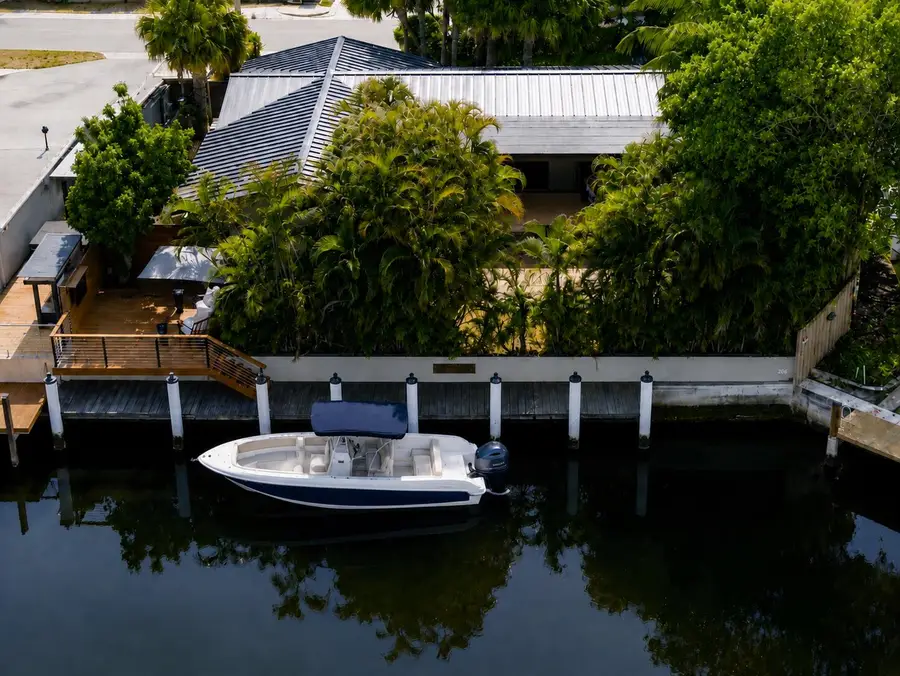 21 SE 14th Street, Pompano Beach, FL 33060 - #2