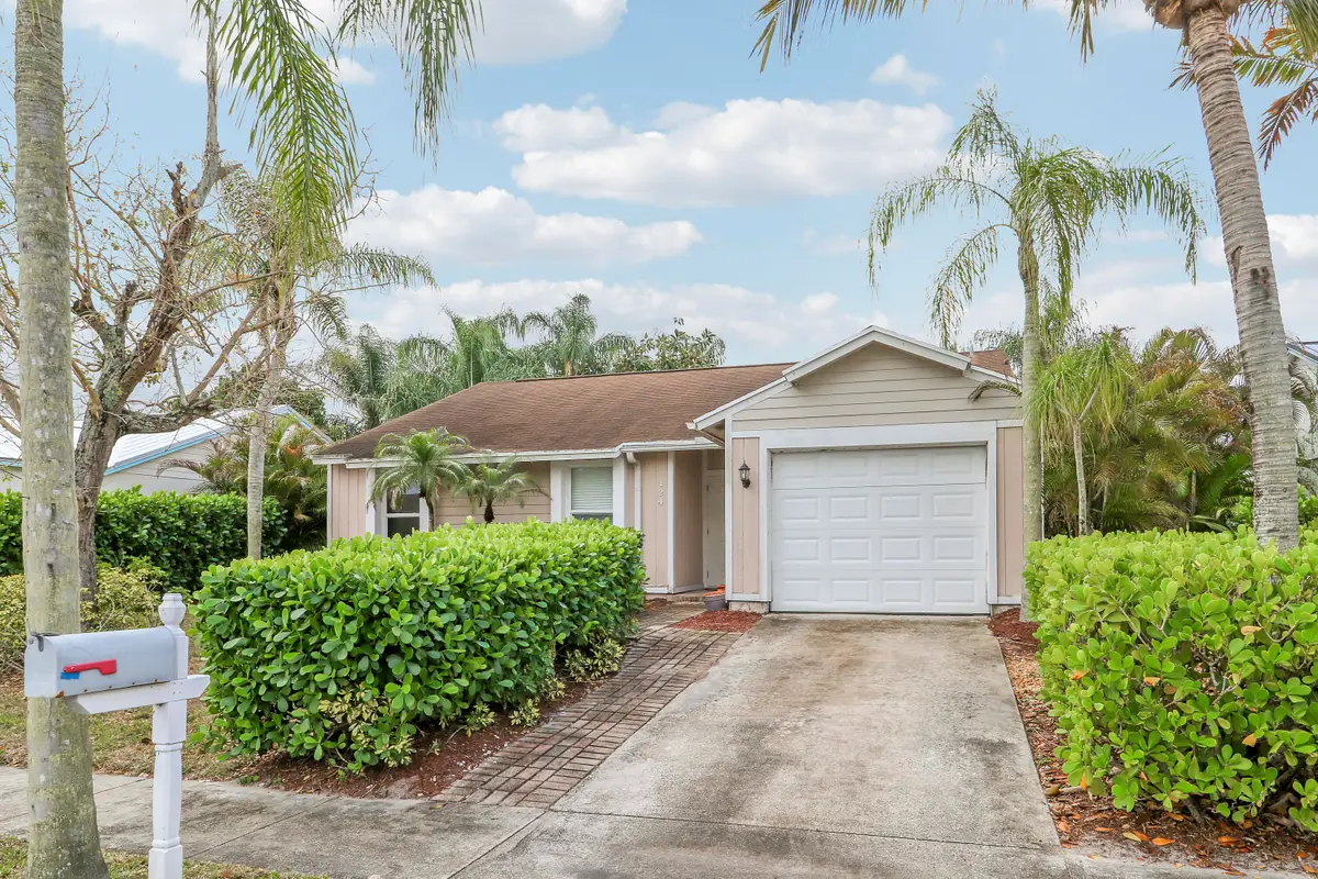 124 Rosewood Circle, Jupiter, FL 33458 - #1
