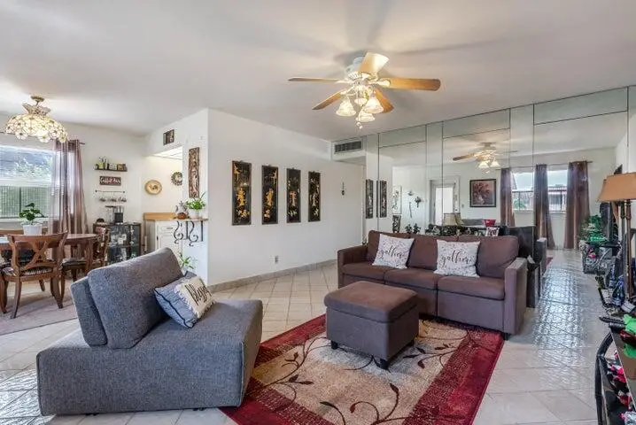 657 Brittany N, Delray Beach, FL 33446 - #3
