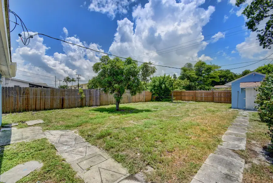 1109 S E Street, Lake Worth Beach, FL 33460 - #3