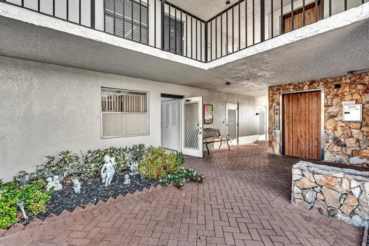 6650 S Oriole Boulevard #1040, Delray Beach, FL 33446 - #1