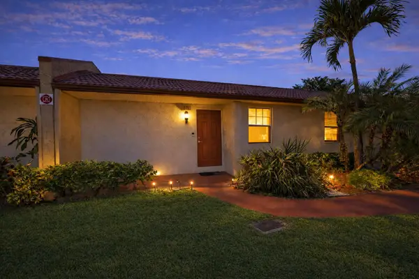 105 Lake Irene Drive, West Palm Beach, FL 33411