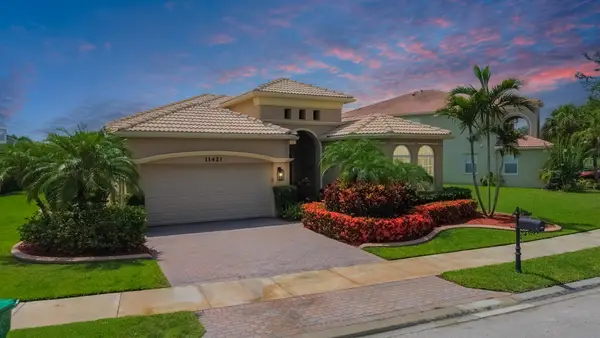 11421 SW Kingslake Circle, Port St Lucie, FL 34987