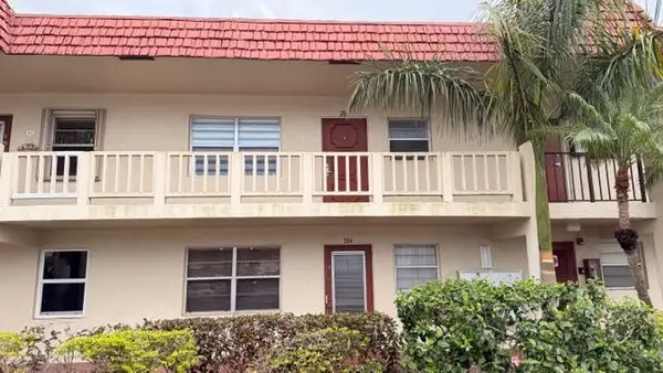 5 Abbey Lane #104, Delray Beach, FL 33446