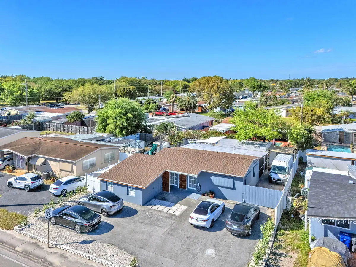 7151 Taft St, Hollywood, FL 33024 - #1