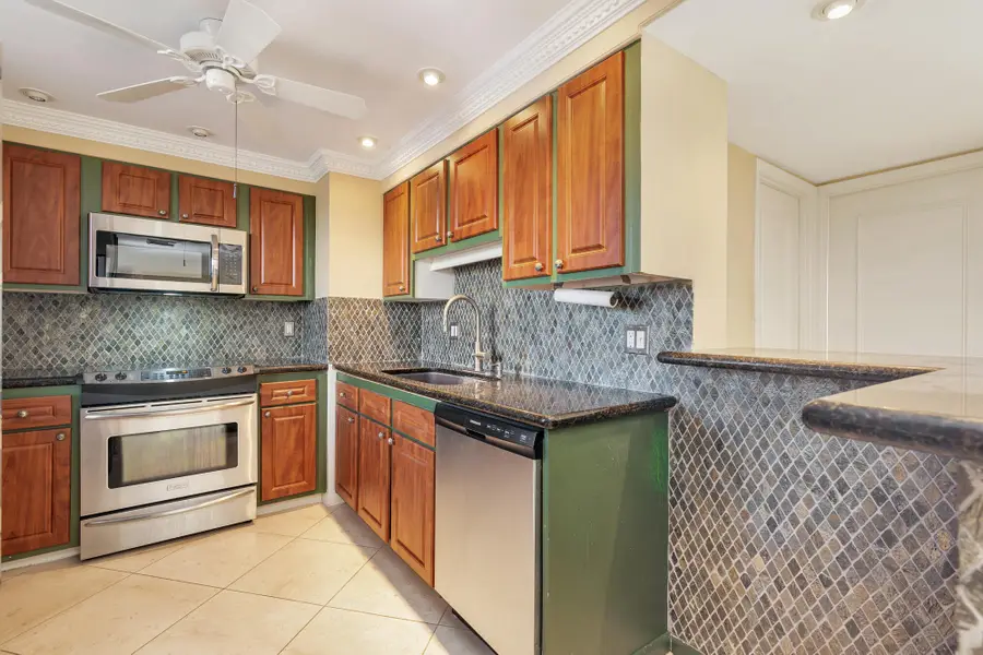 5200 N Flagler Drive #404, West Palm Beach, FL 33407 - #2