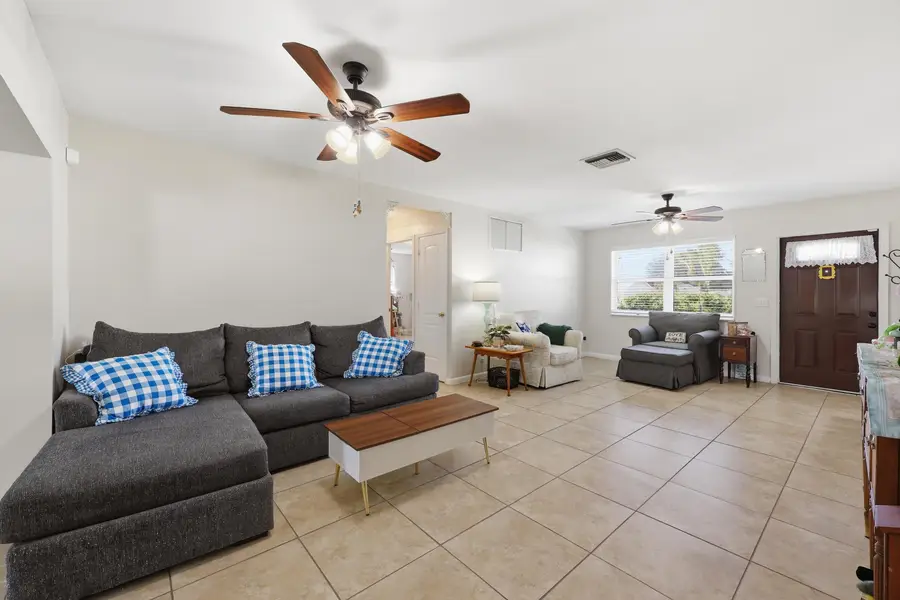 305 Circle E, Jupiter, FL 33458 - #3