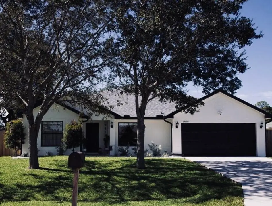 1818 SW Notre Dame Avenue, Port Saint Lucie, FL 34953 - #1