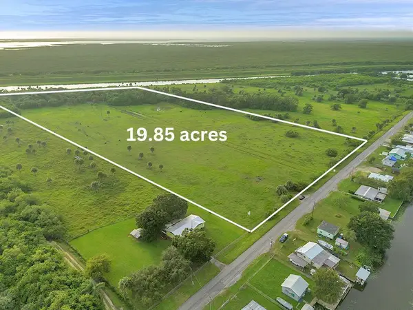 1493 Hunter Road, Okeechobee, FL 34974