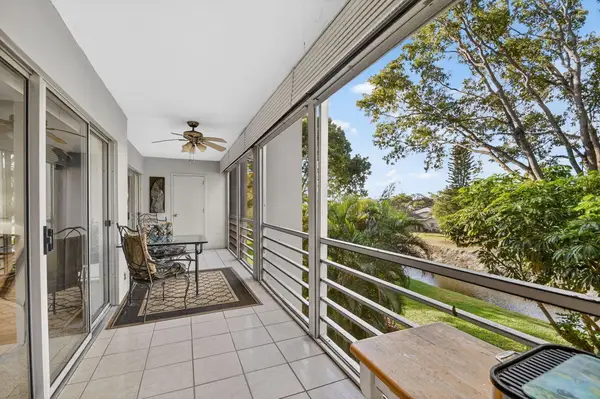 3524 Via Poinciana #303, ,, FL 33467