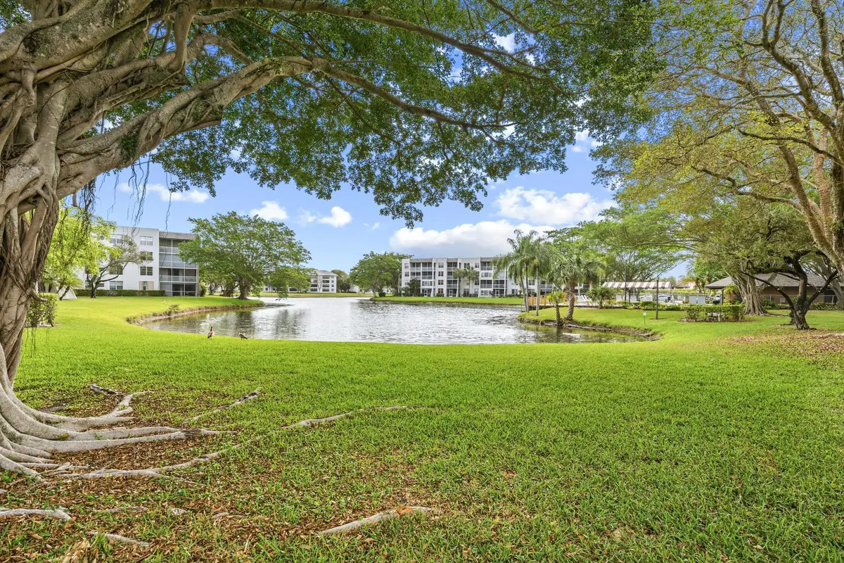 9340 Lagoon Place #206, Davie, FL 33324 - #1