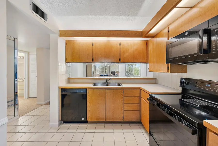 2761 Village Boulevard #303, West Palm Beach, FL 33409 - #2