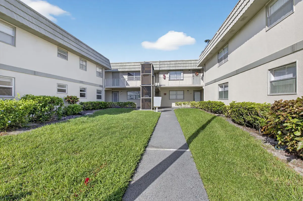 60 Brittany #B, Delray Beach, FL 33446 - #1